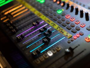 Top 3 Audio Mixers for Home Studios in 2025